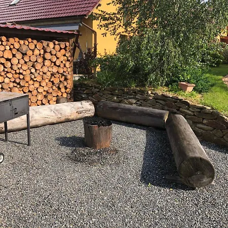 Vojnuv Mestec Dum S Vuni Dreva Zdar Nad Sazavou Exterior photo